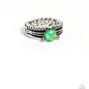 Paparazzi Sinuous Spotlight Green Ring, Stretch band